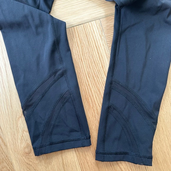 Lululemon Wunder Under High-Rise Crop 21" Mesh Cutouts - Picture 5 of 9